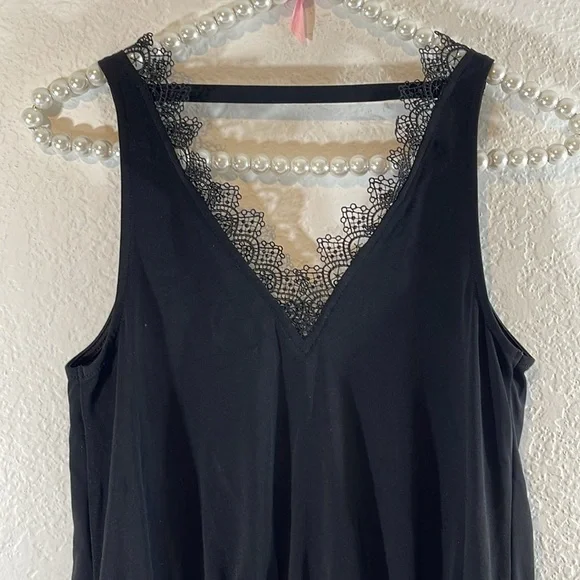 EXPRESS Women Black Crochet V-Neck Sleeveless Blouse Size XS - Picture 5 of 7